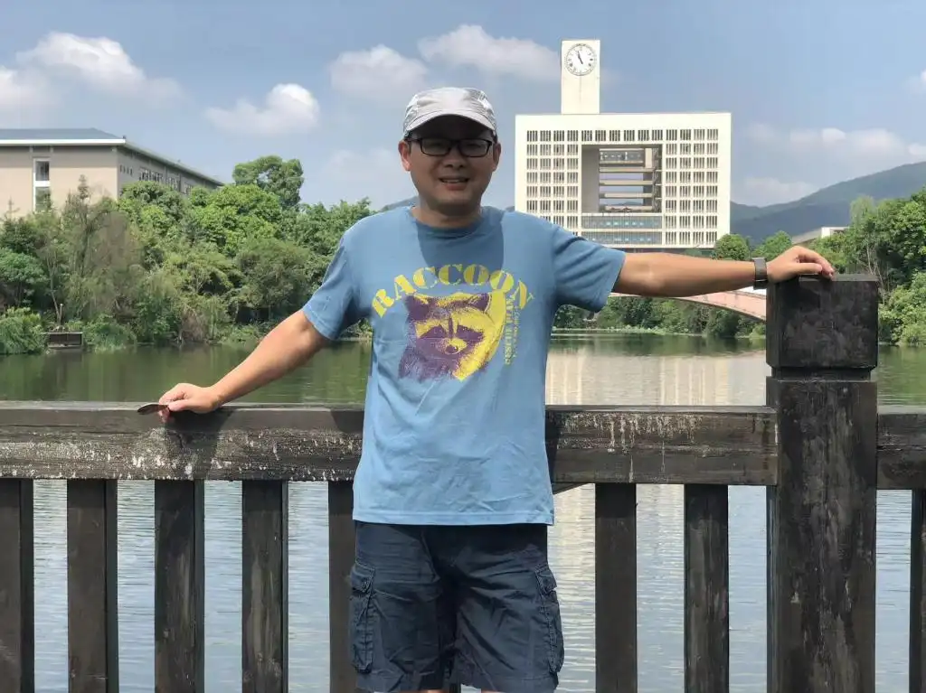 谭小勇副教授